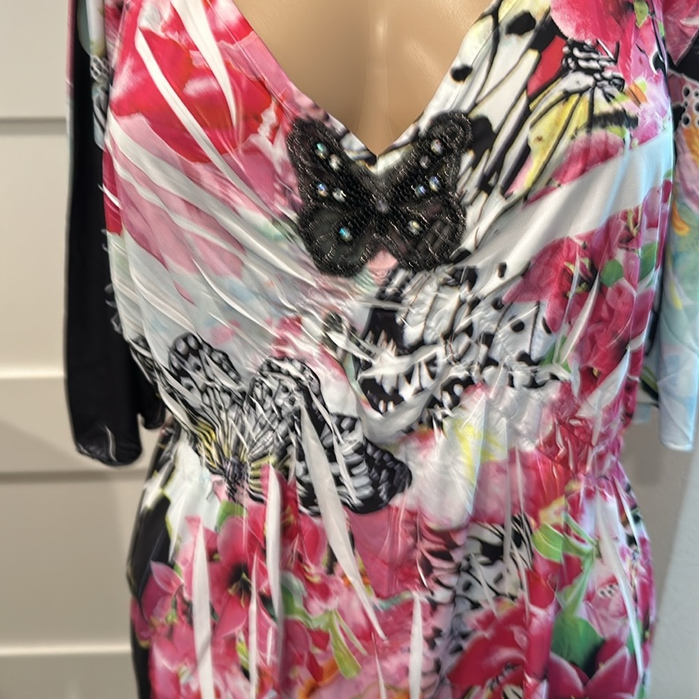 NWOT Oneworld Top